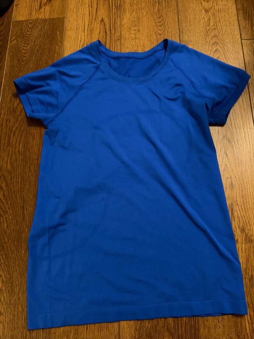 lululemon short sleeve swiftly blue size 6